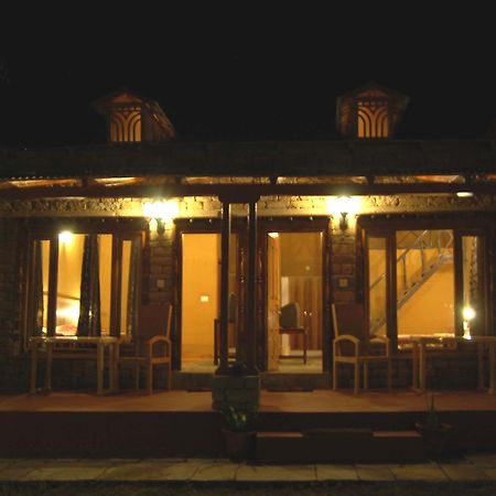 Chevron Mountain Villa Kausani Buitenkant foto